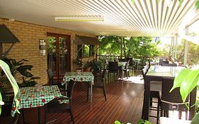 Barcaldine Country Motor Inn
